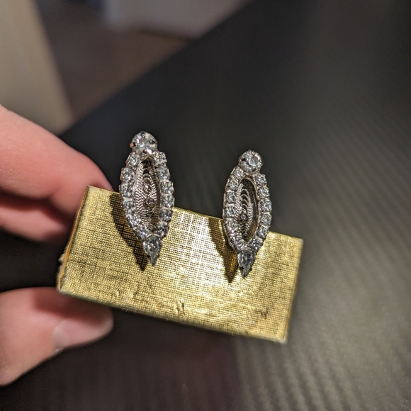 Jay Flex Sterling Twist on Two Fold Earrings - Picture 7 of 8